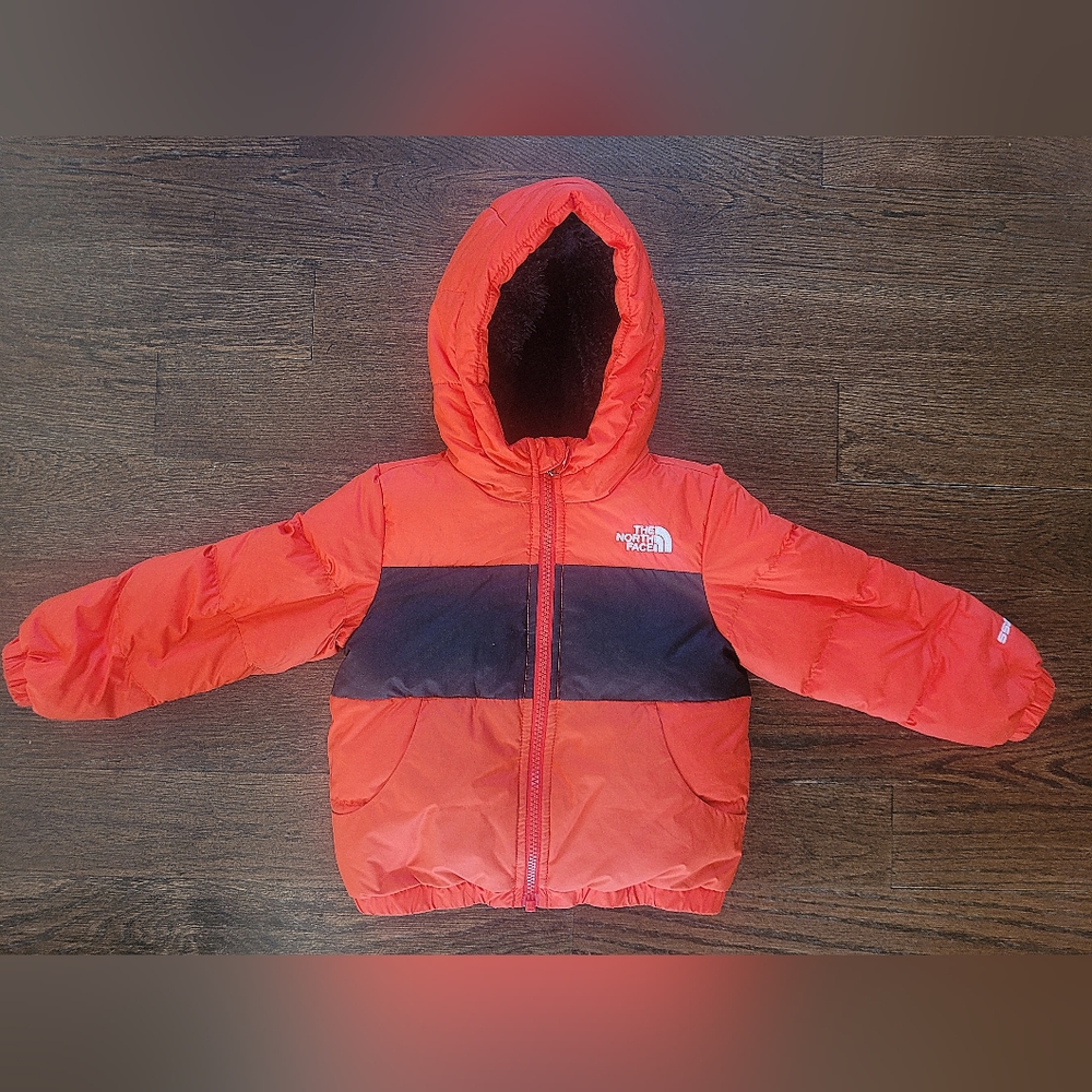 2T North Face Moondoggy Hoodie Puffer